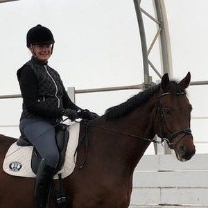 Meet your Posher, Iris